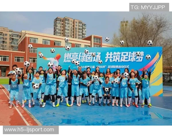 沈阳回民中学足球队奋勇拼搏展现青春风采助力校园体育文化发展